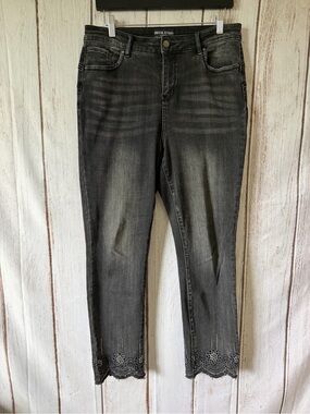 Frank Lyman Design Black Women's Embroidered-Hem Jeans Size L